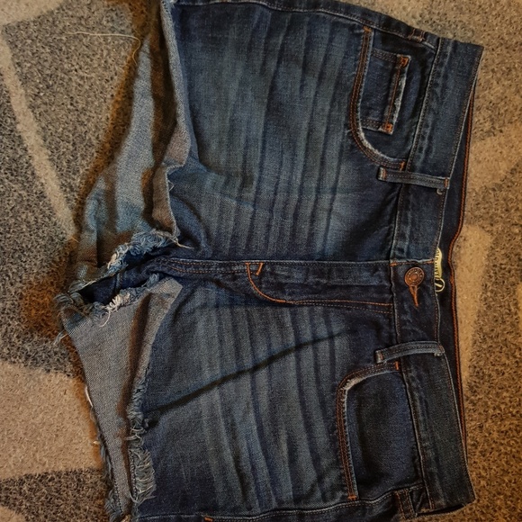 Old Navy Diva Jean Shorts - Picture 4 of 6